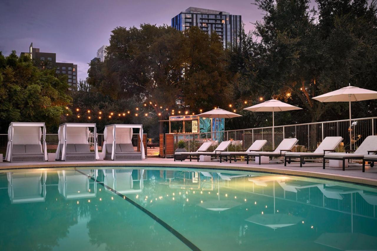 Four Seasons Hotel Austin Bagian luar foto
