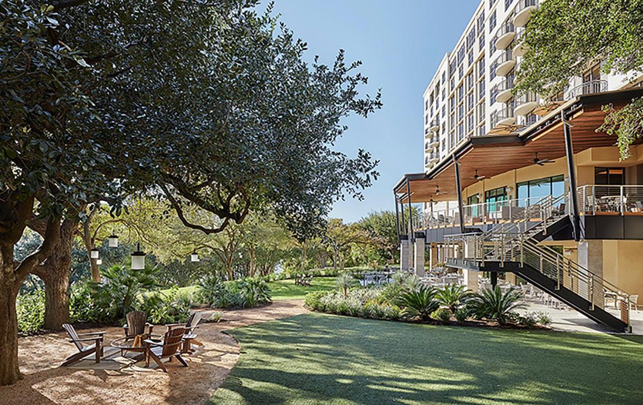 Four Seasons Hotel Austin Bagian luar foto